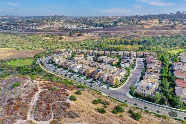 3080 Marron Road, Carlsbad, CA 92010
