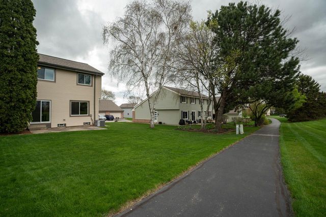 7307 S Delaine DRIVE, Oak Creek, WI 53154