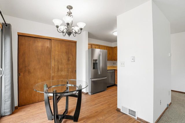 7307 S Delaine DRIVE, Oak Creek, WI 53154