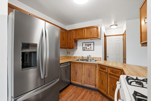 7307 S Delaine DRIVE, Oak Creek, WI 53154