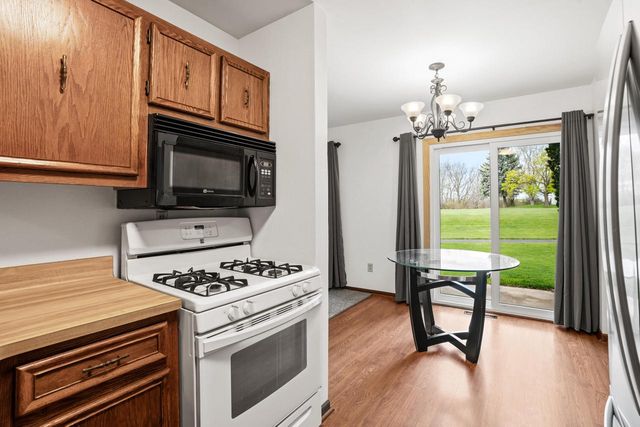7307 S Delaine DRIVE, Oak Creek, WI 53154