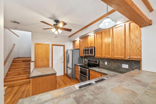 9624 Peony Lane N, Maple Grove, MN 55311