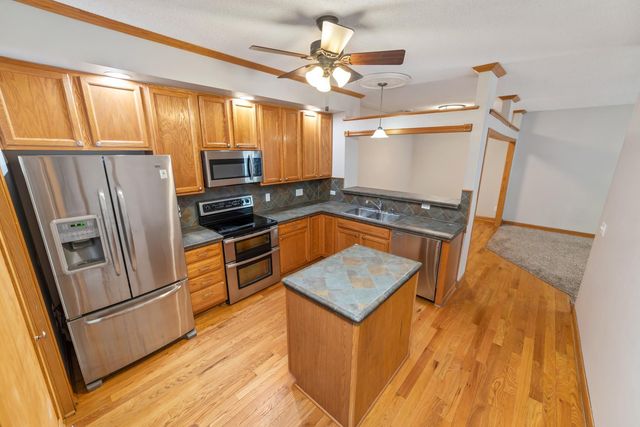 9624 Peony Lane N, Maple Grove, MN 55311