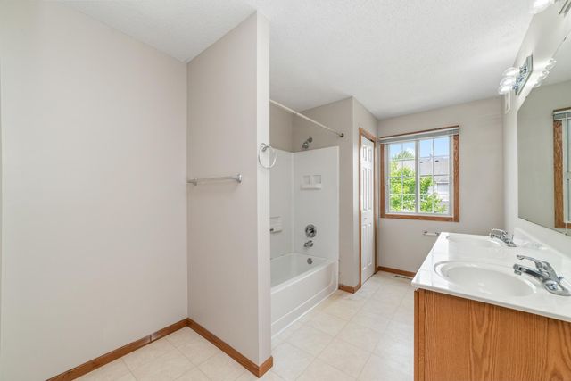 9624 Peony Lane N, Maple Grove, MN 55311