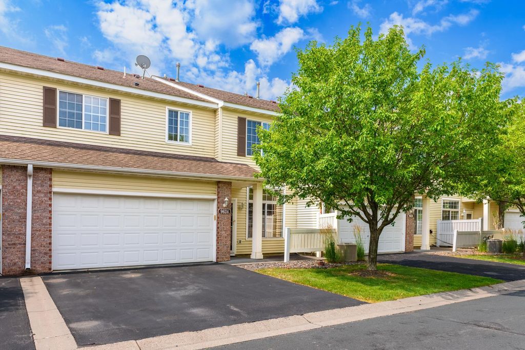 9624 Peony Lane N, Maple Grove, MN 55311