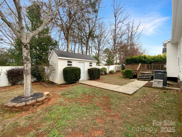 166 Oak Haven Place NW, Concord, NC 28027