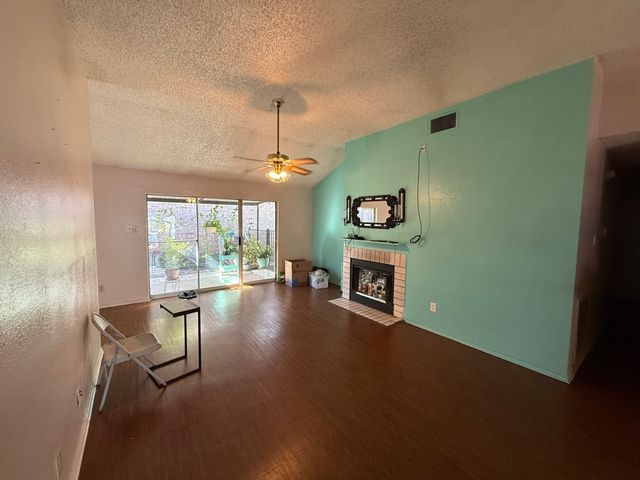 3159 Cross Creek Circle, Grand Prairie, TX 75052