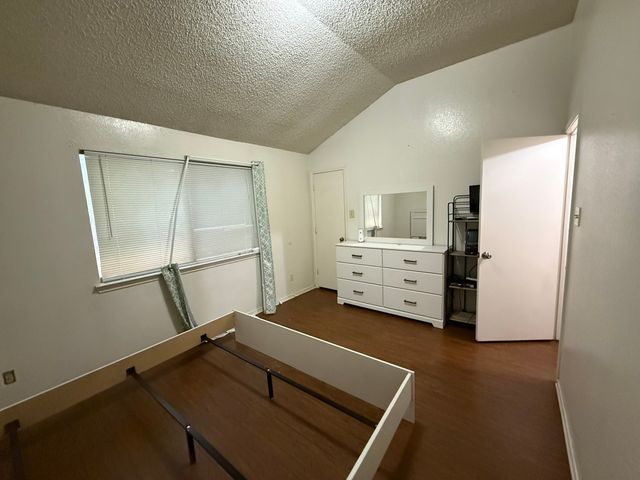 3159 Cross Creek Circle, Grand Prairie, TX 75052