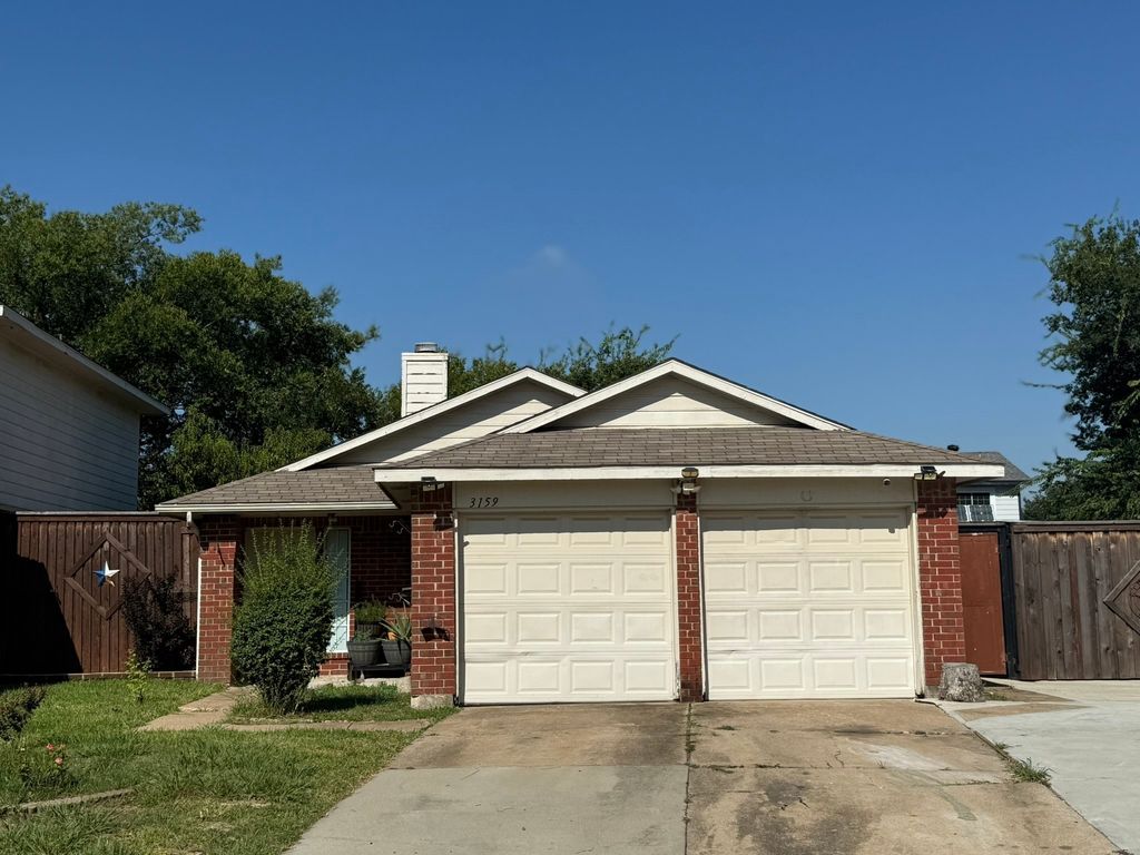 3159 Cross Creek Circle, Grand Prairie, TX 75052