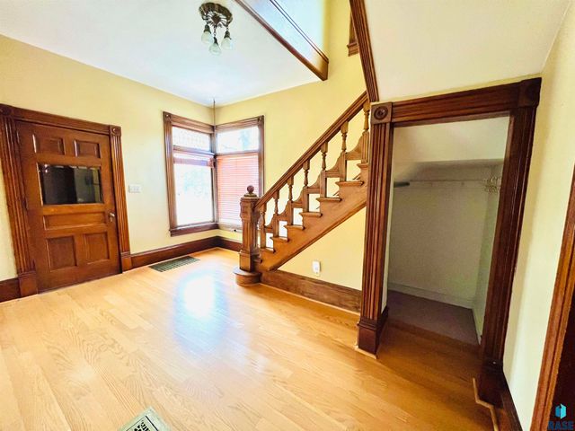 624 W 8th St Street, Sioux Falls, SD 57104