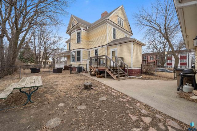 624 W 8th St Street, Sioux Falls, SD 57104