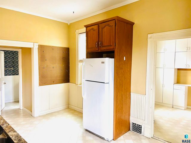 624 W 8th St Street, Sioux Falls, SD 57104