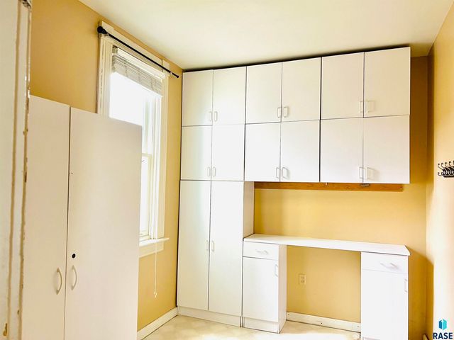 624 W 8th St Street, Sioux Falls, SD 57104