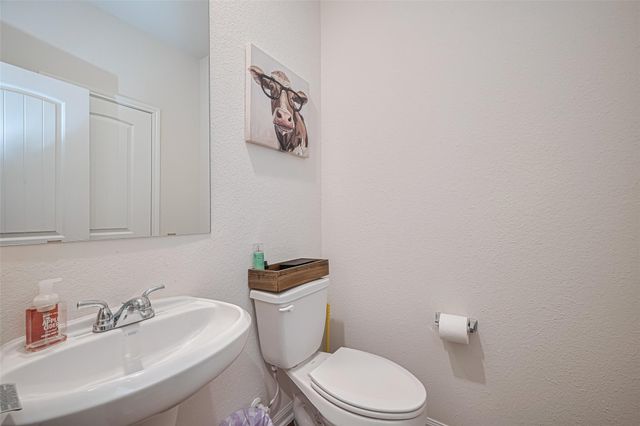 308 Morning Dove Trail, Sealy, TX 77474