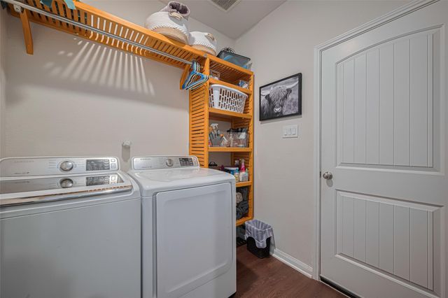 308 Morning Dove Trail, Sealy, TX 77474