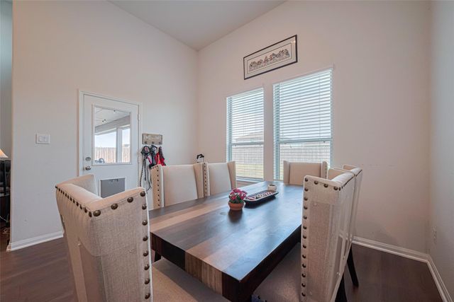 308 Morning Dove Trail, Sealy, TX 77474