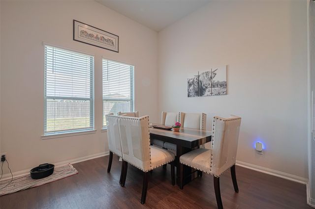 308 Morning Dove Trail, Sealy, TX 77474