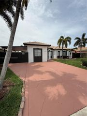 1407 SE 6th St 2, Homestead, FL 33033