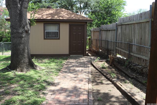 3910 PORTSMOUTH DR, San Antonio, TX 78223