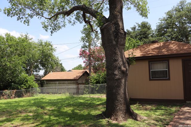 3910 PORTSMOUTH DR, San Antonio, TX 78223