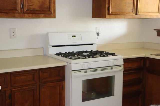3910 PORTSMOUTH DR, San Antonio, TX 78223