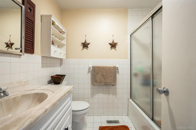 2 Fenwick Street, Mastic, NY 11950