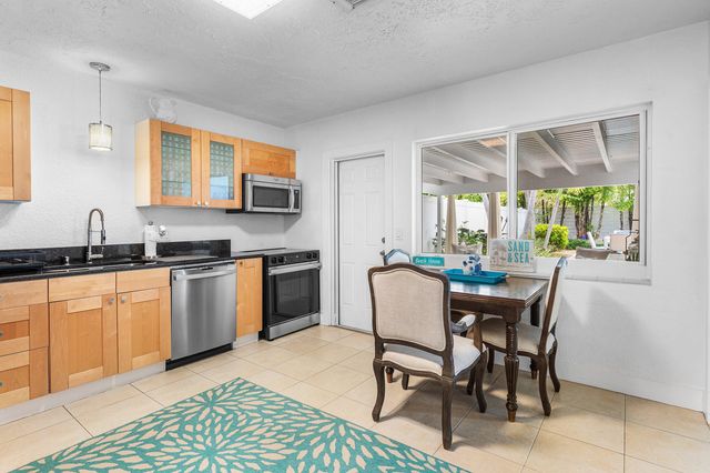 342 NE 7th Avenue, Delray Beach, FL 33483