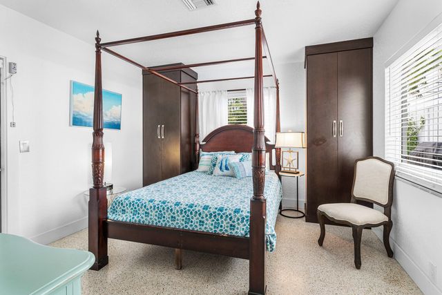 342 NE 7th Avenue, Delray Beach, FL 33483