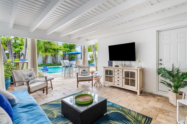 342 NE 7th Avenue, Delray Beach, FL 33483