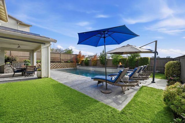 3030 Whistling Way, El Dorado Hills, CA 95762