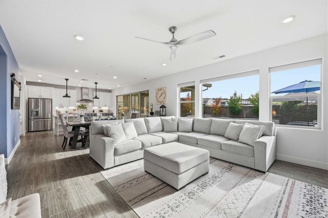 3030 Whistling Way, El Dorado Hills, CA 95762