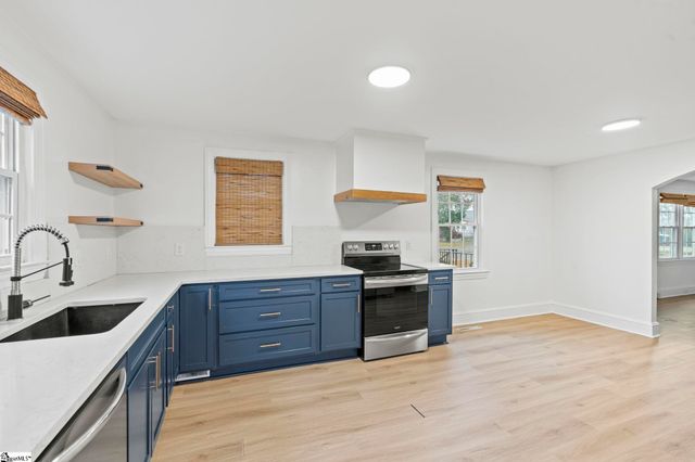 456 Longview Drive, Spartanburg, SC 29303