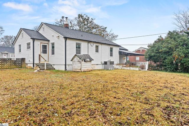 456 Longview Drive, Spartanburg, SC 29303