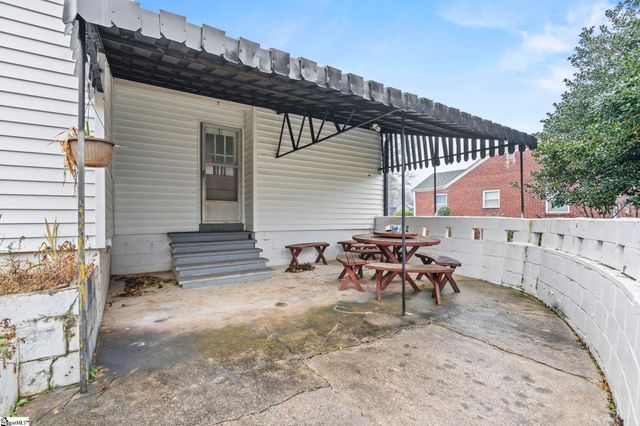 456 Longview Drive, Spartanburg, SC 29303