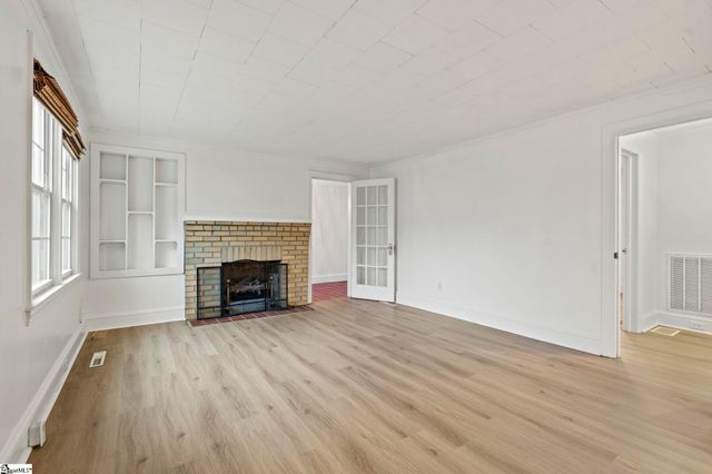 456 Longview Drive, Spartanburg, SC 29303