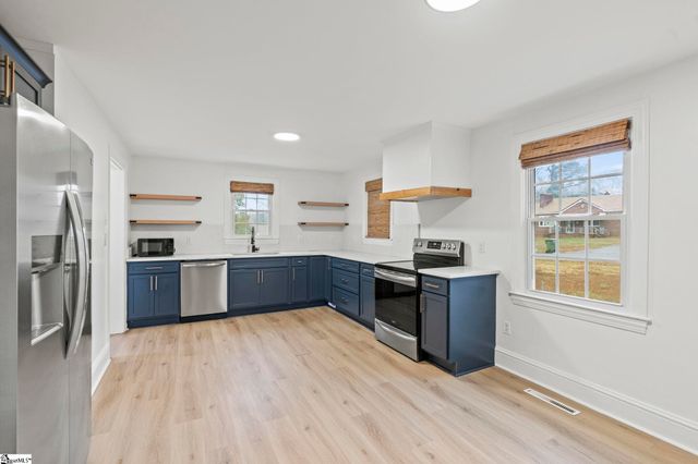 456 Longview Drive, Spartanburg, SC 29303