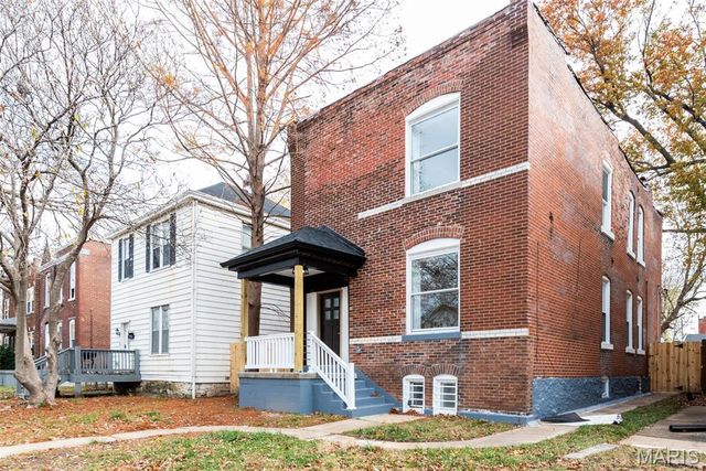 6212 Virginia Avenue, St Louis, MO 63111