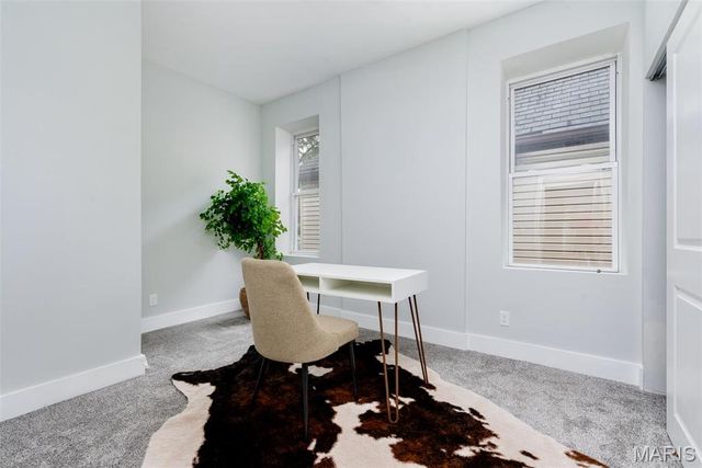 6212 Virginia Avenue, St Louis, MO 63111