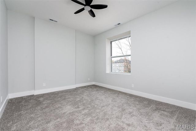 6212 Virginia Avenue, St Louis, MO 63111
