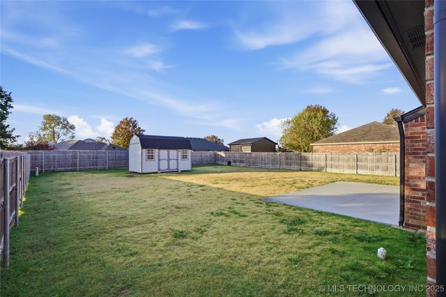 13024 E 129th Street North, Collinsville, OK 74021