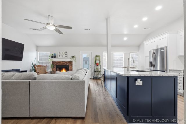 13024 E 129th Street North, Collinsville, OK 74021