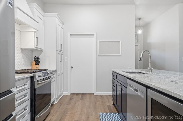 13024 E 129th Street North, Collinsville, OK 74021