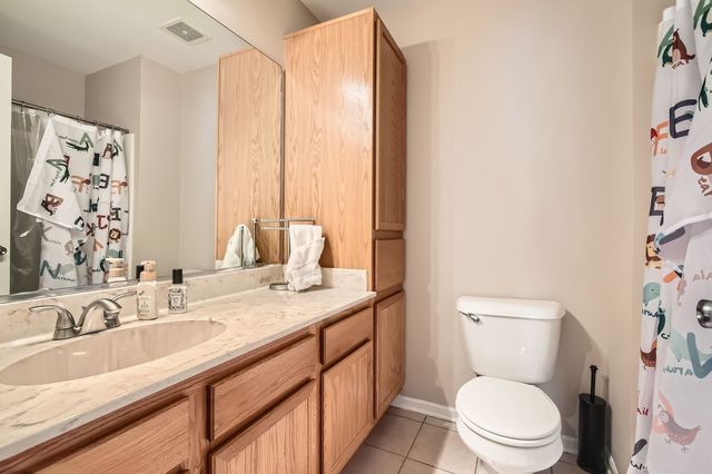 11000 Deblin Lane, Oak Lawn, IL 60453