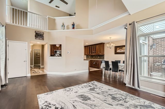 11000 Deblin Lane, Oak Lawn, IL 60453