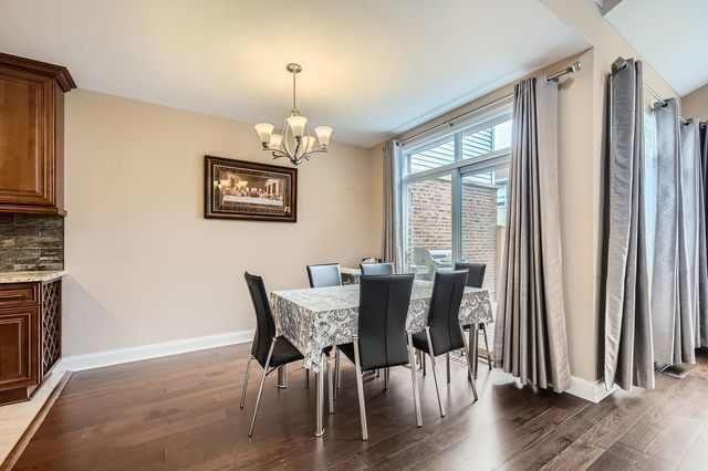 11000 Deblin Lane, Oak Lawn, IL 60453