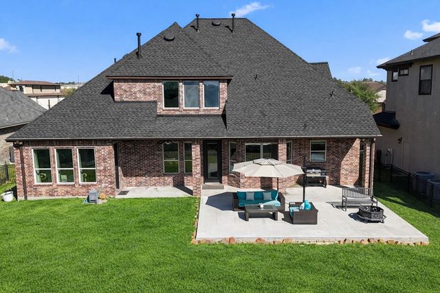 116 Waterstone Drive, Montgomery, TX 77356
