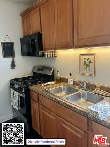 1238 W Adams Boulevard 2, Los Angeles, CA 90007