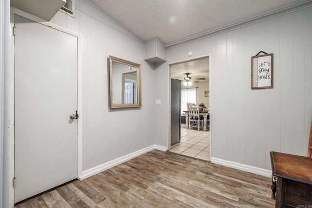 380 Long Beach Drive, Hot Springs, AR 71913