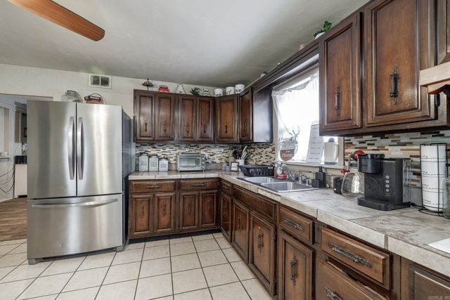 380 Long Beach Drive, Hot Springs, AR 71913