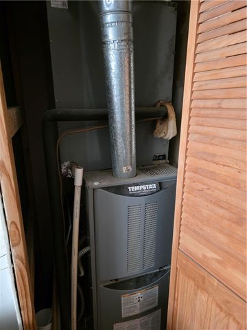 939 Benavides St, Robstown, TX 78380